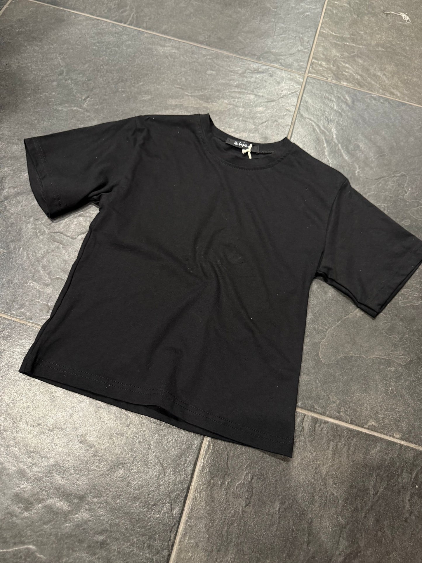 164 T-SHIRT BIMBO NERA - - IO CHICO