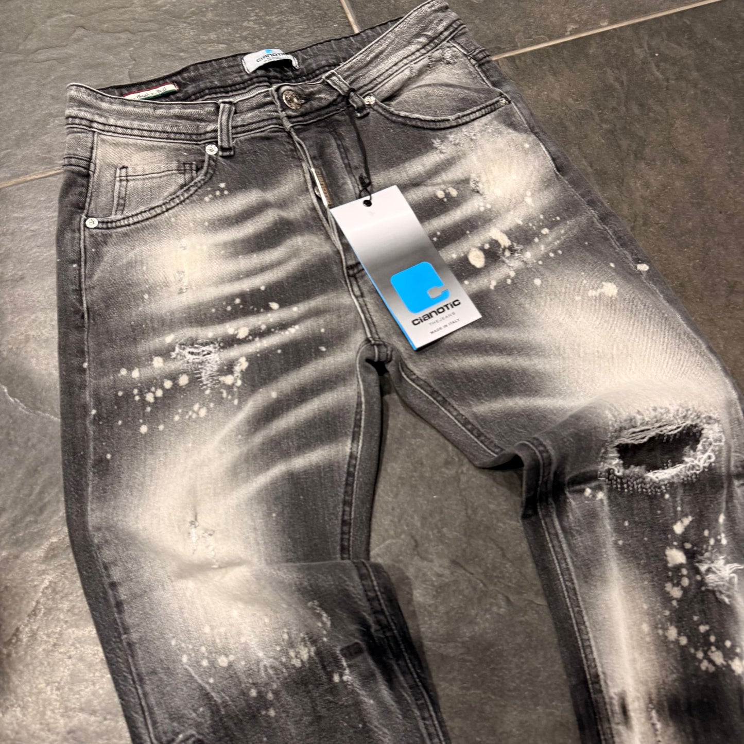 NEW FIT CLIFFORD BLACK - Jeans uomo - CIANOTIC