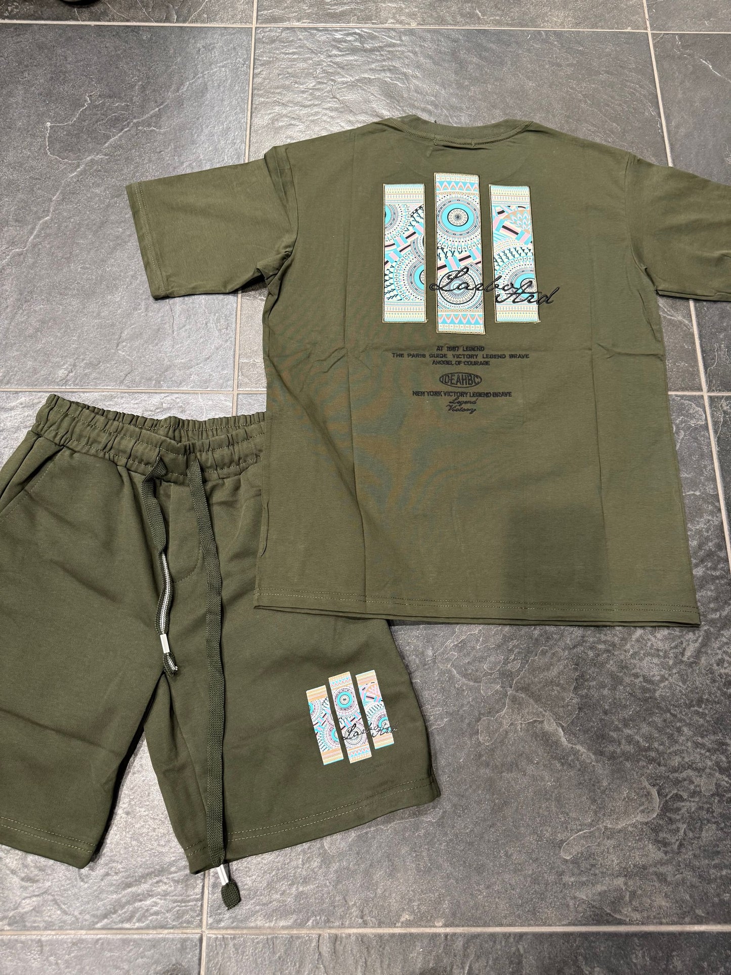 66867 COMPLETO UOMO VERDE MILITARE - Completo uomo -