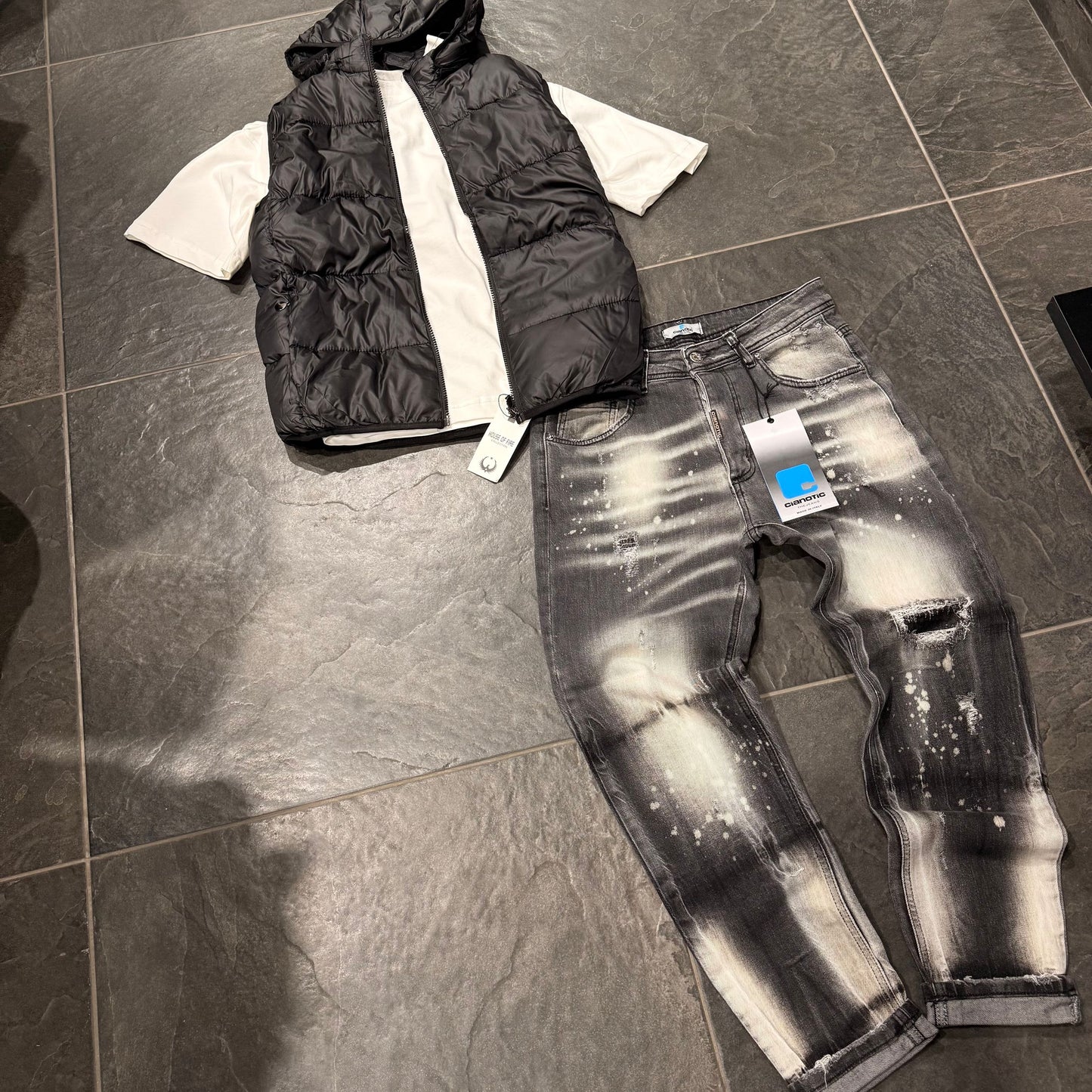 W005 SMANICATO NERO - Giubbini uomo -