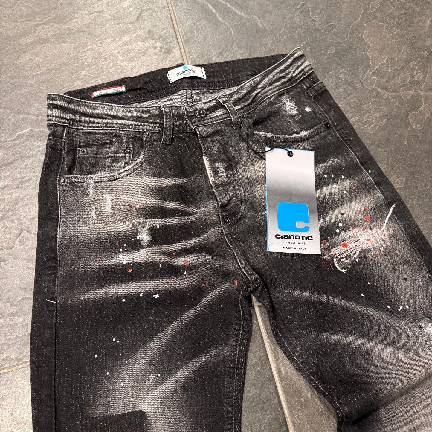 NEW FIT MARK BLACK - Jeans uomo - CIANOTIC