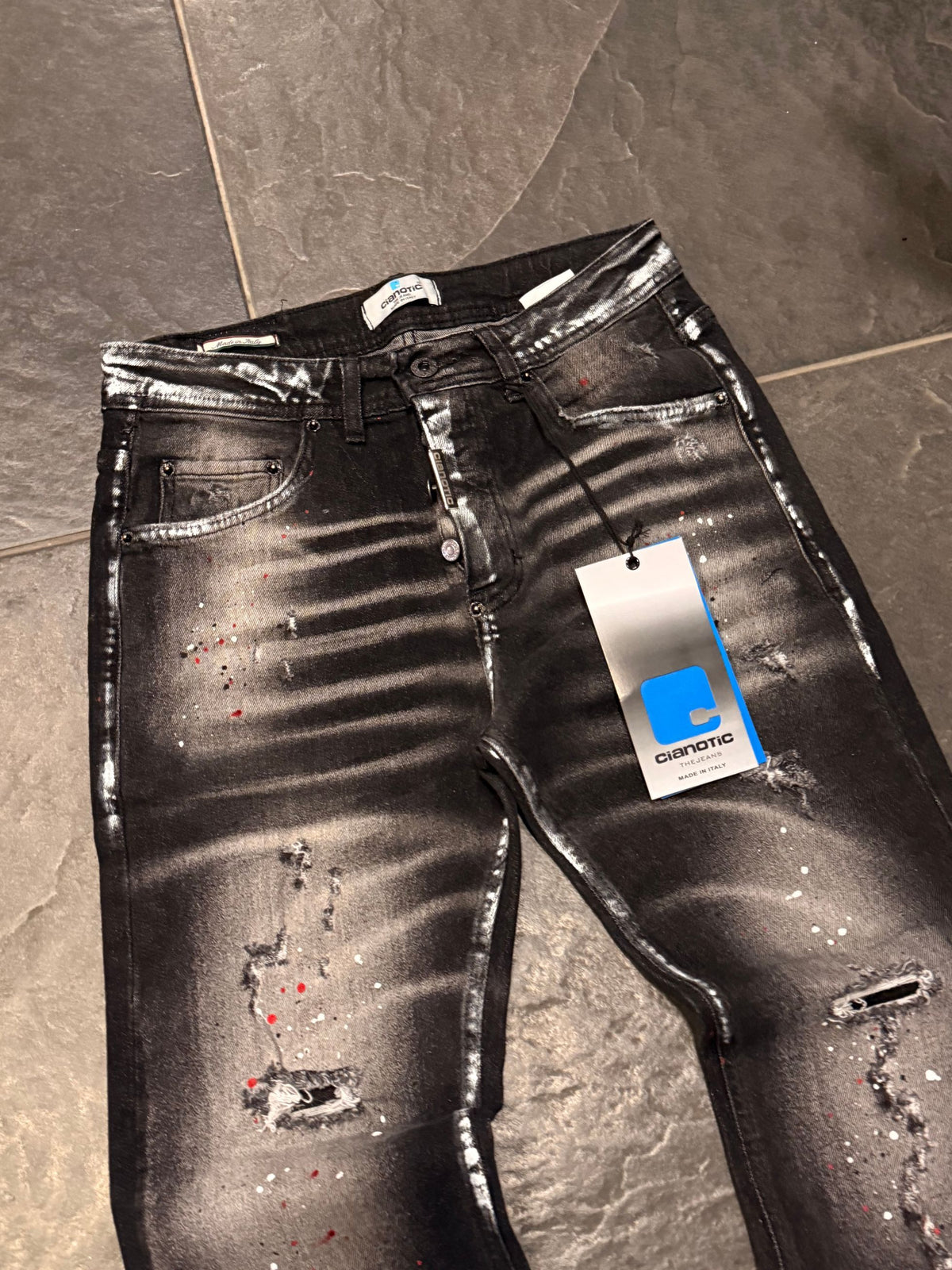 NEW FIT CNT4 BLACK - Jeans uomo - CIANOTIC