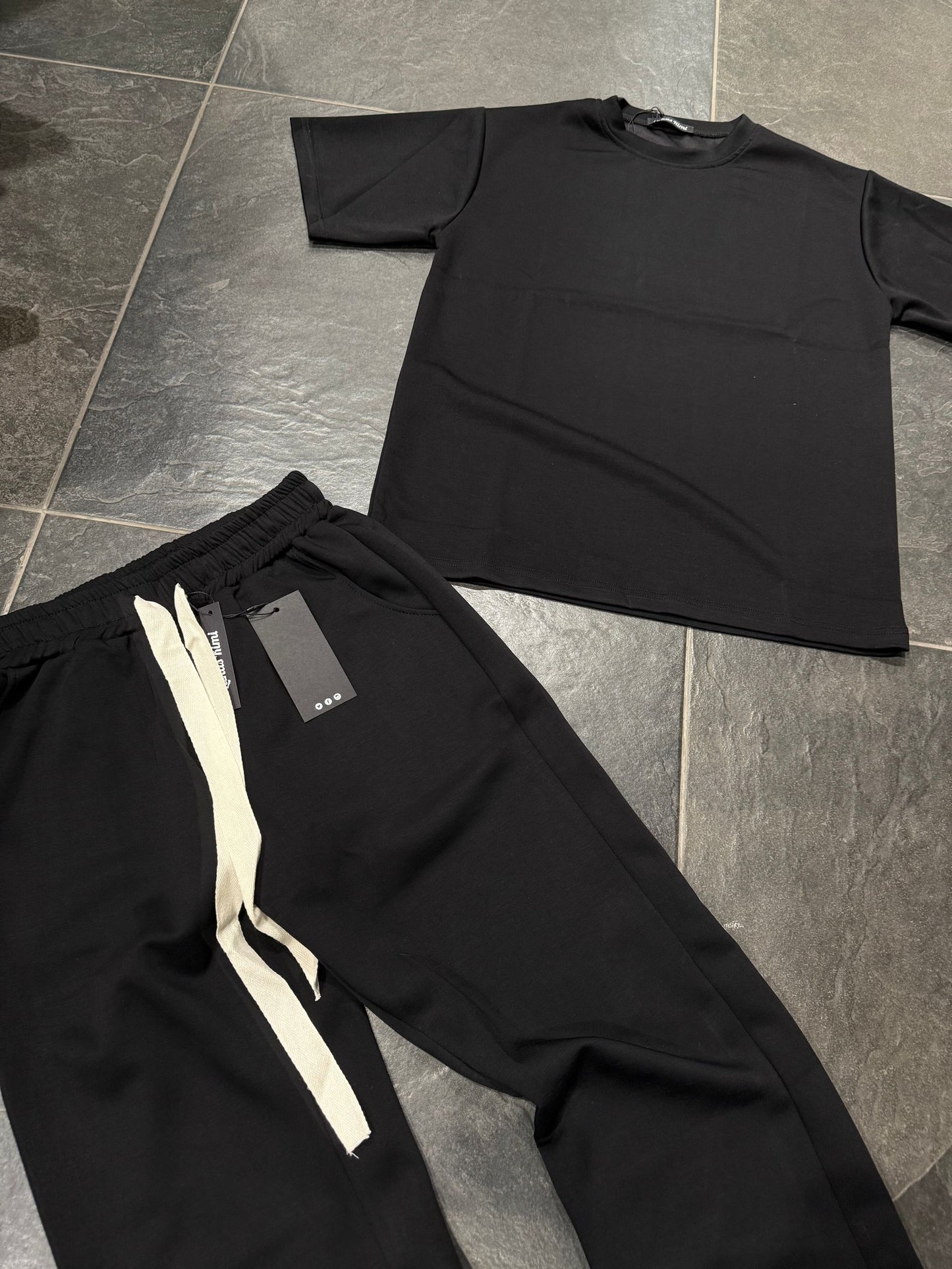 3082 COORDINATO NERO - Completi & Coordinati -