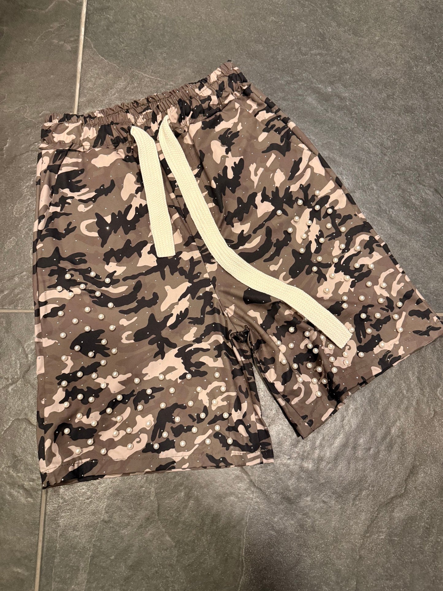 K682 BERMUDA MILITARE NERO - bermuda bimbo -