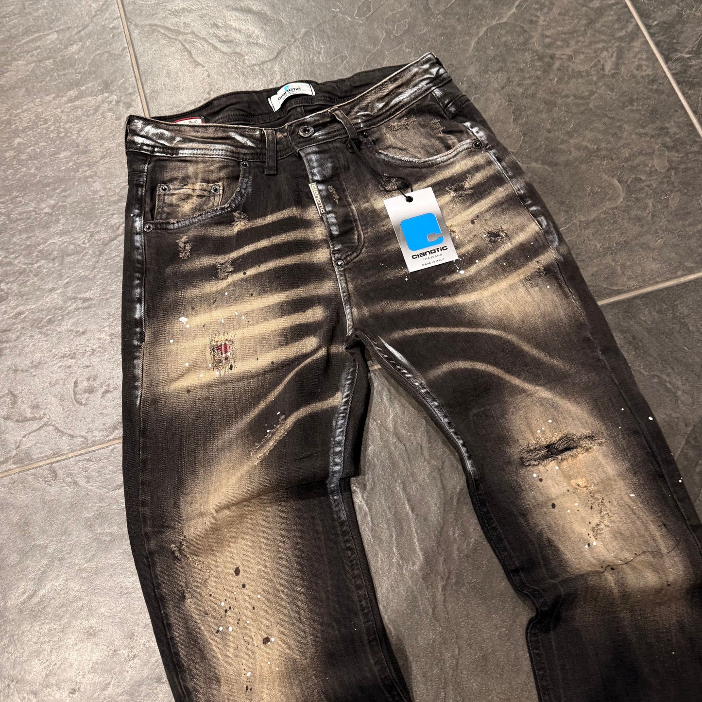 NEW FIT DFY BLACK - Jeans uomo - CIANOTIC