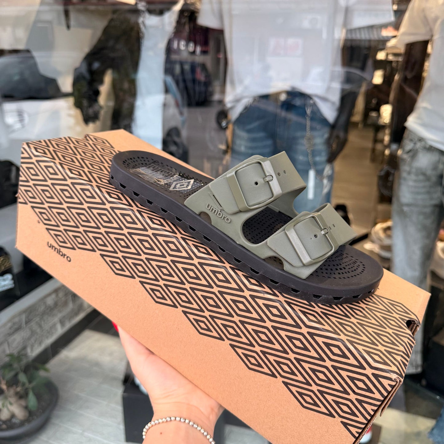 CIABATTE UMBRO VERDE MILITARE/NERO - Ciabatte uomo -