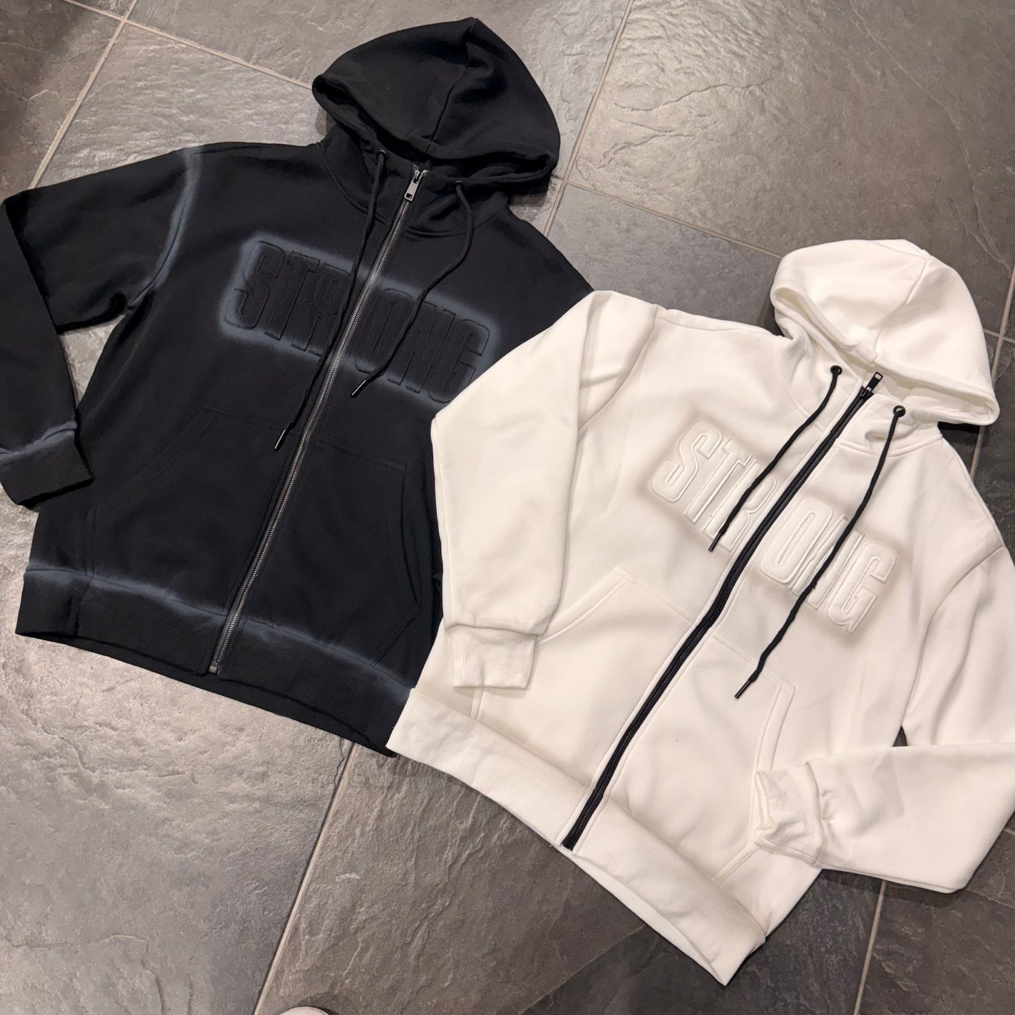 F-972 FELPA ZIP NERA - Felpe uomo -