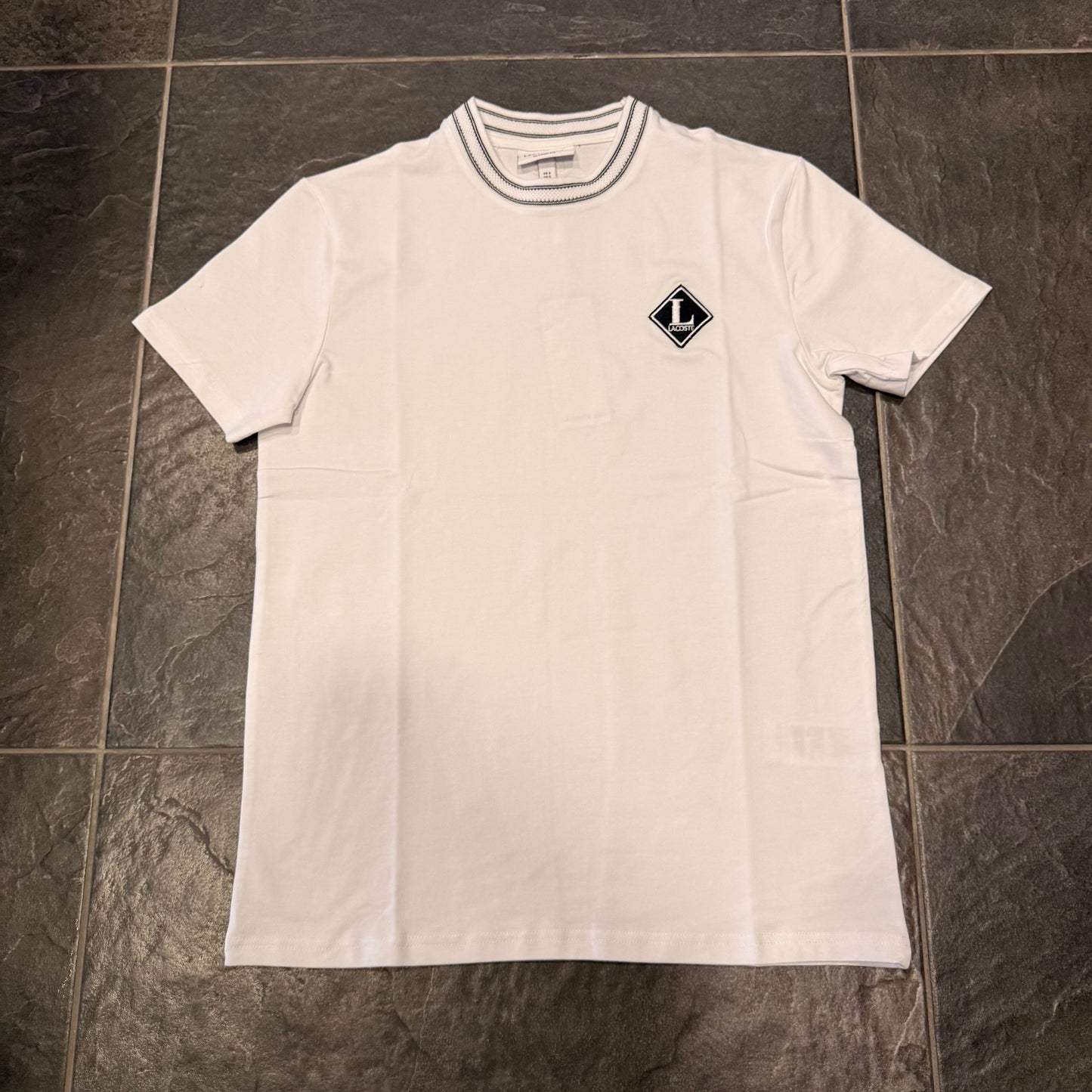 T-SHIRT LACOSTE BIANCA . -  - LACOSTE