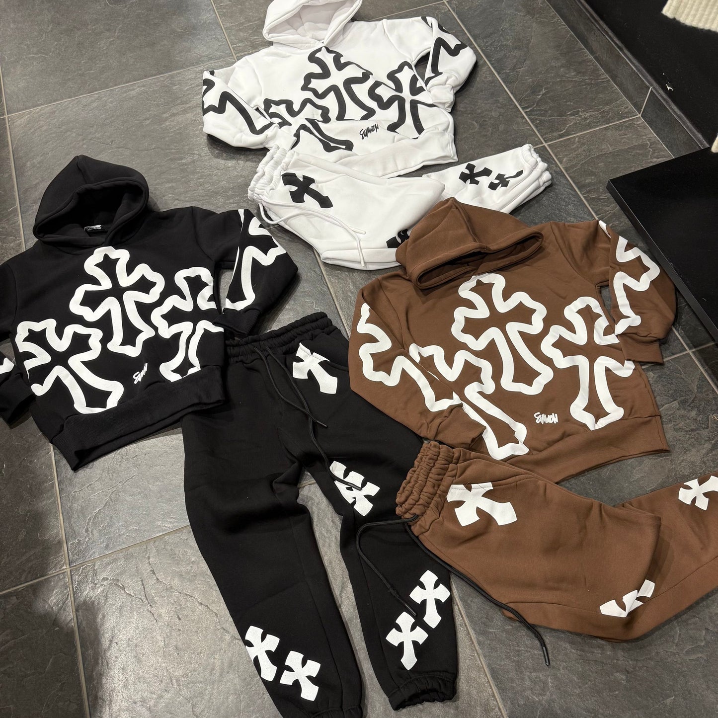 05S TUTA MARRONE - tute bimbo - BASIC 2.0