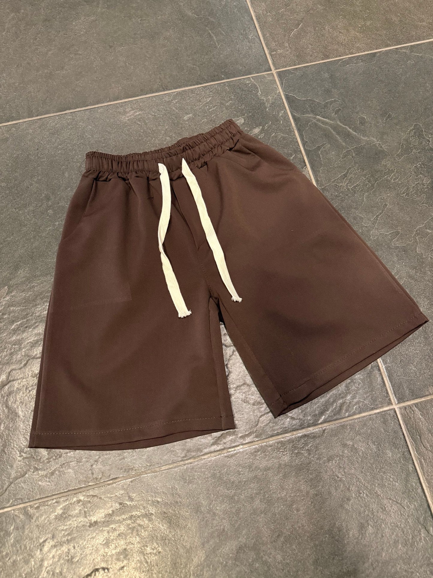10053 BERMUDA BROWN - bermuda bimbo - IO CHICO